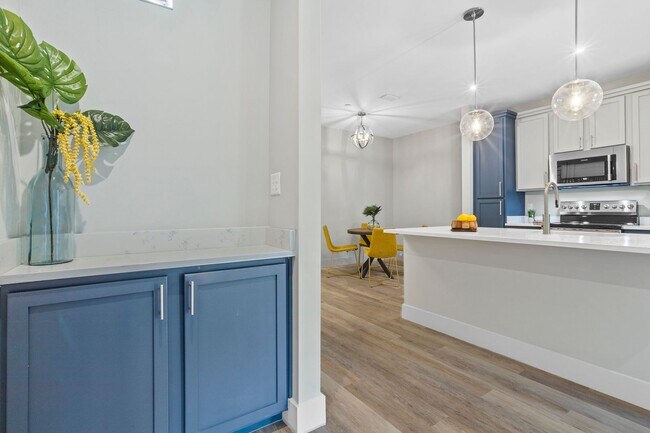 Building Photo - THE INLET - 1 BEDROOM, 1 BATH  CONDO - OCE...