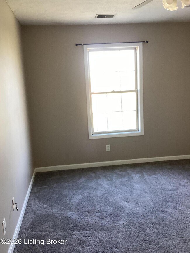 Building Photo - 110 Robert Ct