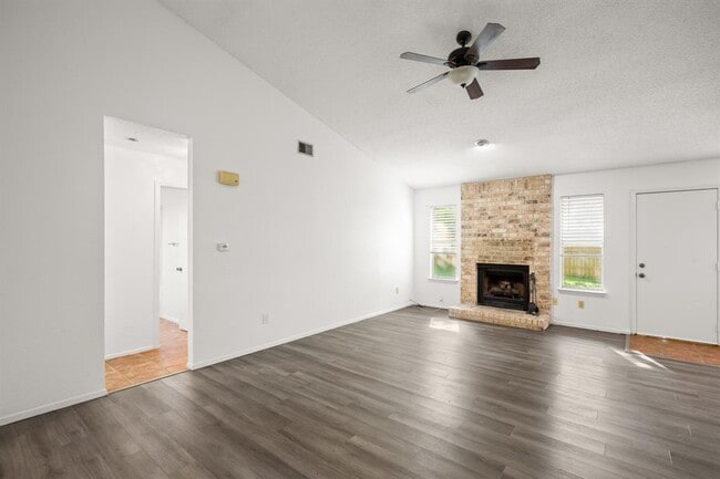 Building Photo - 12701 Europa Ln
