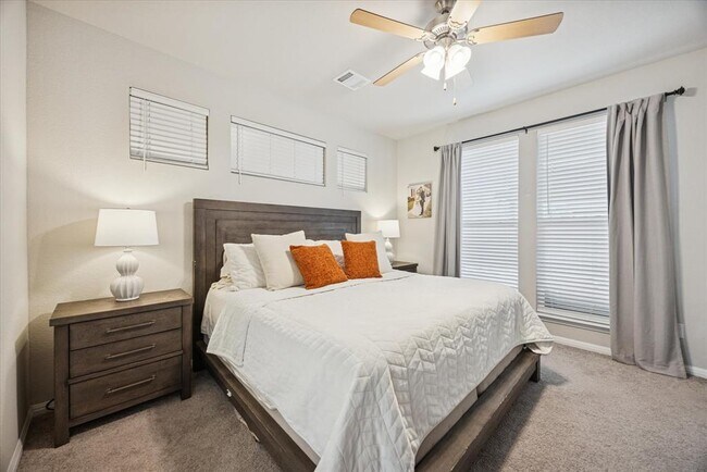 Building Photo - 12000 Corsicana Trl