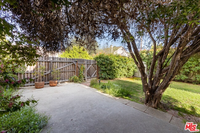 Building Photo - 507 9th St