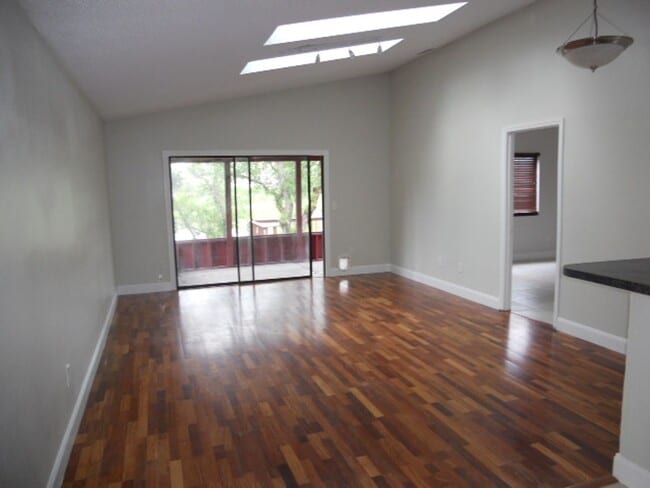 Building Photo - 1007 Saddleback Ridge Rd