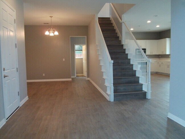 Building Photo - 1326 Paddington Way