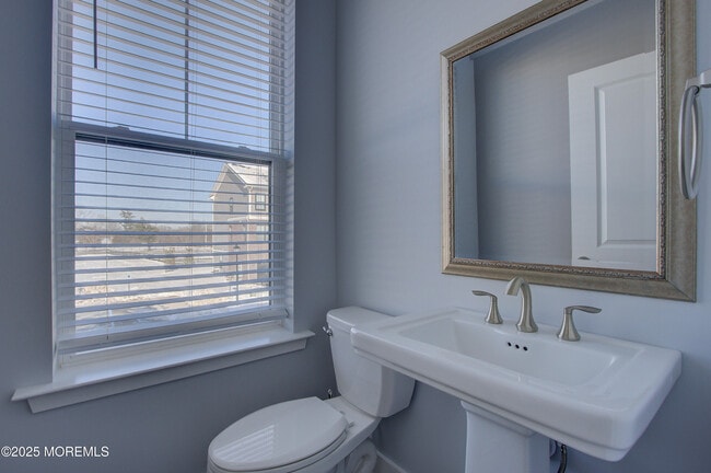 Building Photo - 26 Mariveles Wy