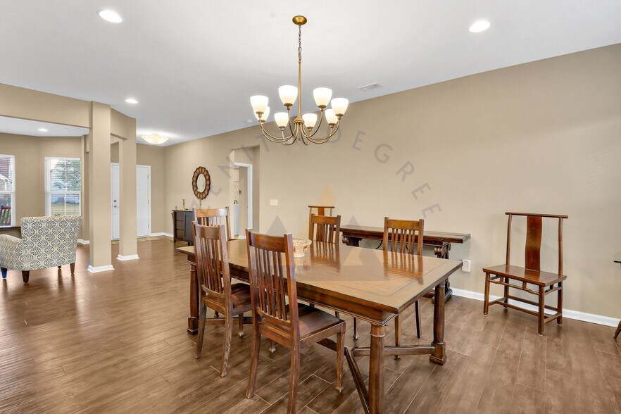 Building Photo - 361 Fern Leaf Ln