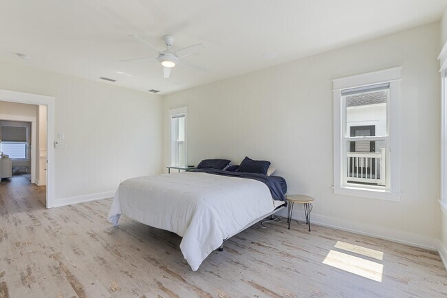 Building Photo - 79 Beach View Dr