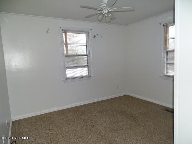 Building Photo - 406 Nelson Dr