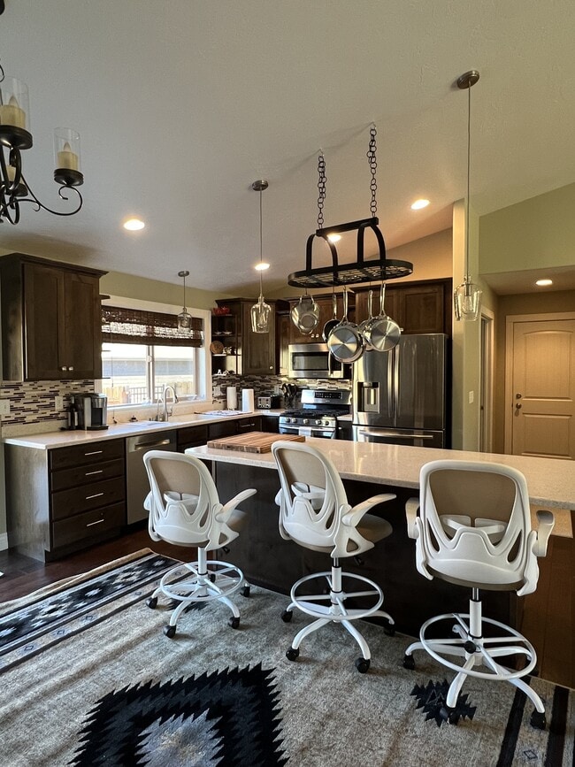 Building Photo - 4782 Hot Spgs Rd