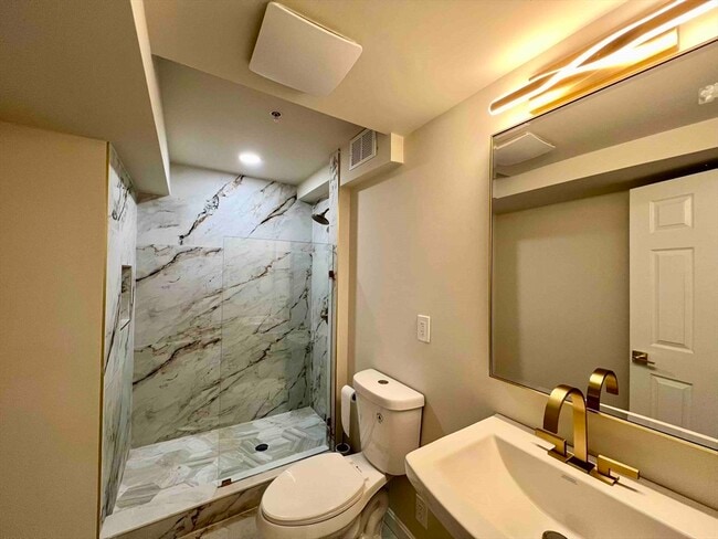 Building Photo - 3 Archer Dr