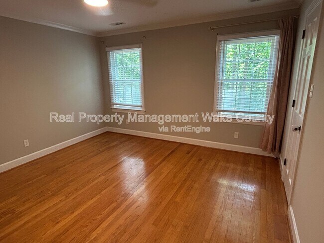 Building Photo - 4216 Oak Park Rd
