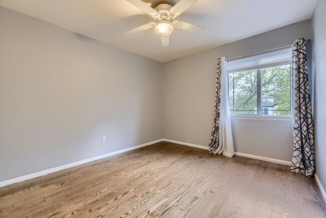 Building Photo - Luxury Living Awaits in this Grant Ranch H...