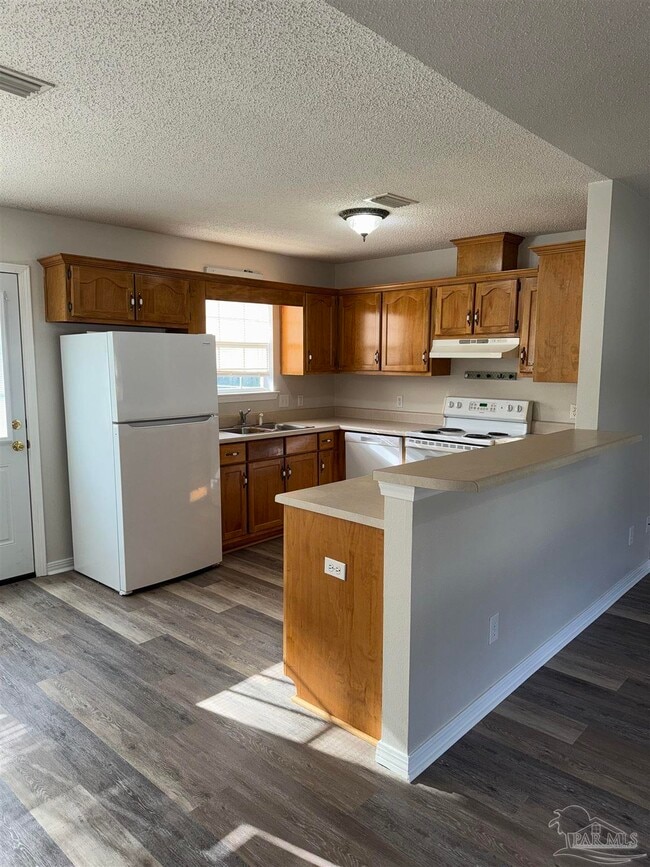 Building Photo - 7228 Bogey Ln