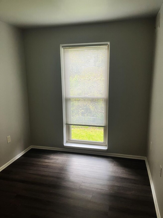 Building Photo - 2 Bed 1 Bath Bladensburg, MD