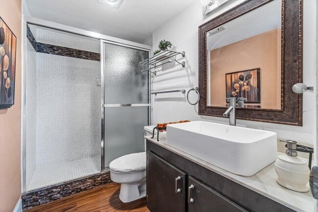 Building Photo - 4070 Tivoli Ct