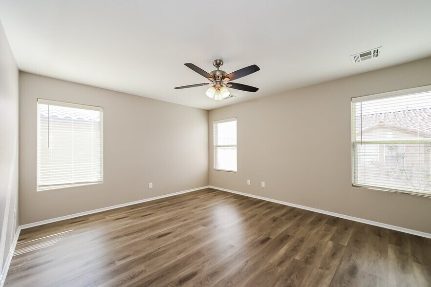 Building Photo - 6203 Alpine Tree Ave