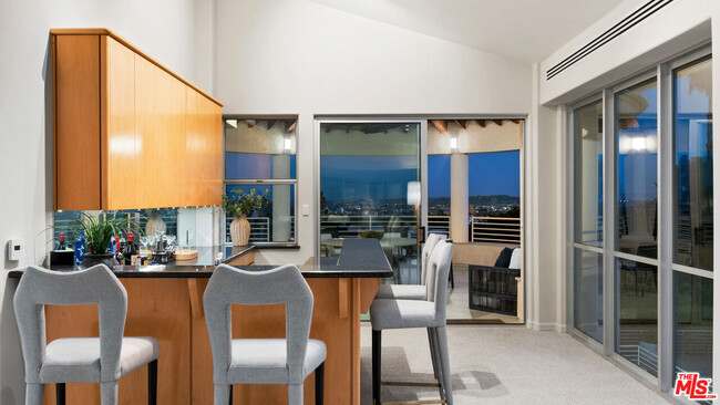 Building Photo - 816 Monte Leon Dr