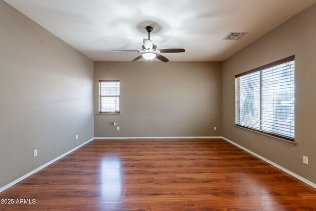 Building Photo - 11820 W Cambridge Ave