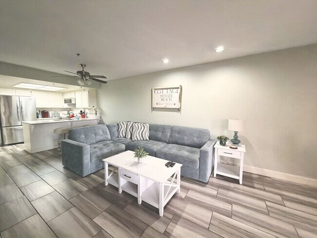 Building Photo - AVAILABLE NOW!! Charming FURNITURE OPTIONAL 1 Bed/2 Bath In Palm Springs Deauville Community!!