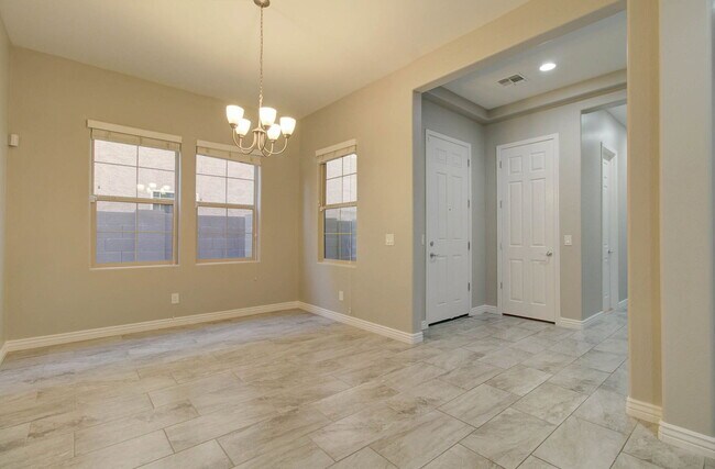 Building Photo - 4617 E Walter Way