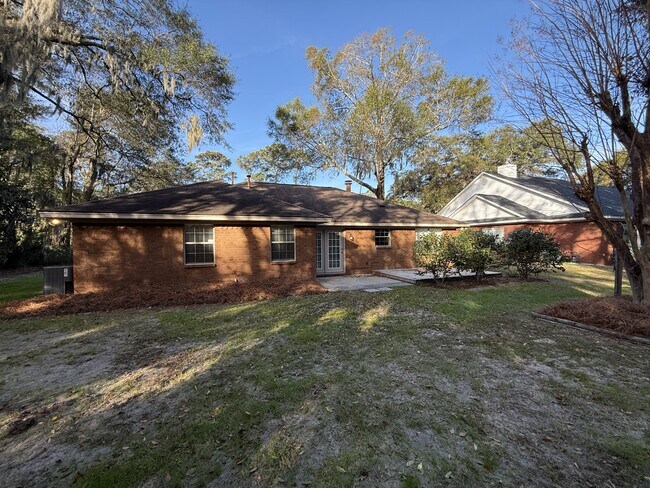 Building Photo - 1008 Old Oatland Island Rd