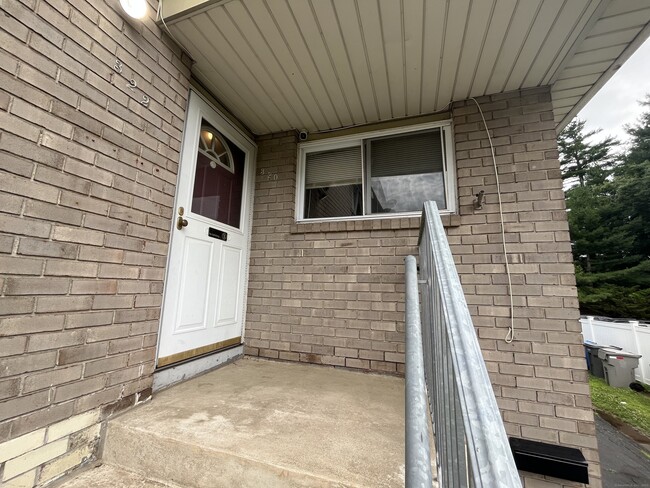 Building Photo - 320 Emmett St