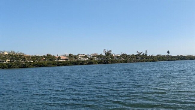 Building Photo - 3240 Gulf of Mexico Dr