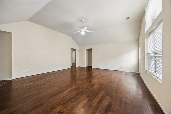 Building Photo - 15519 Hickory Dale St