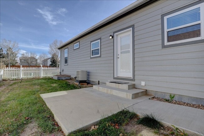 Building Photo - Beautiful 3-Bedroom Home in the Prairie Gr...