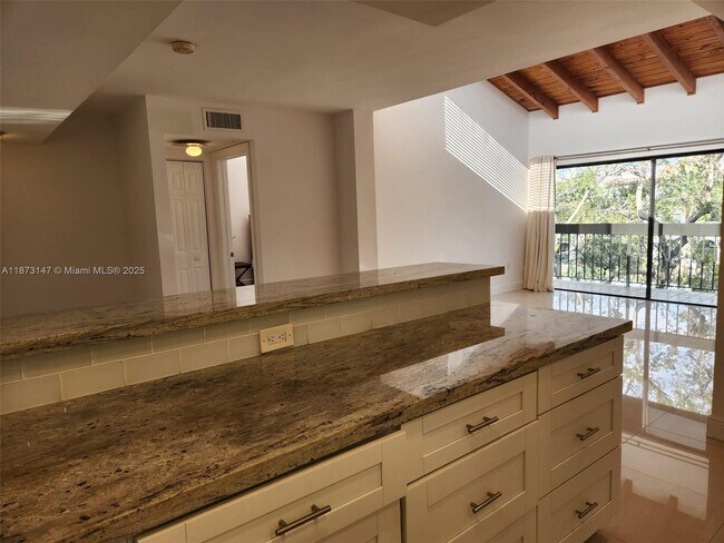 Building Photo - 5201 Orduna Dr