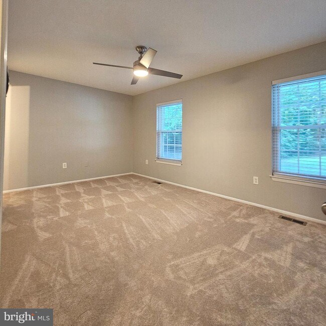 Building Photo - 6430 Shannon Station Ct