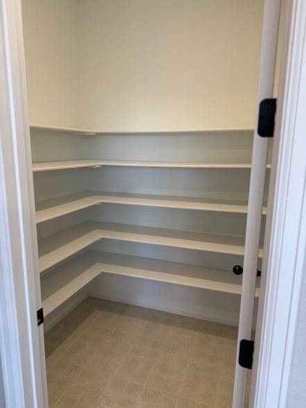 Building Photo - 6074 Donahue Dr