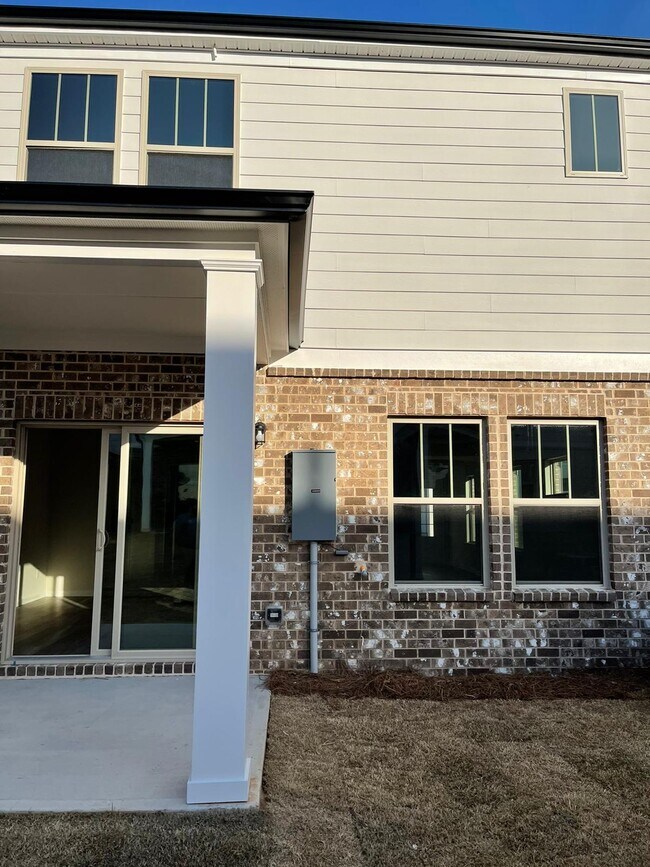 Building Photo - 1186 Arrowlake Rd