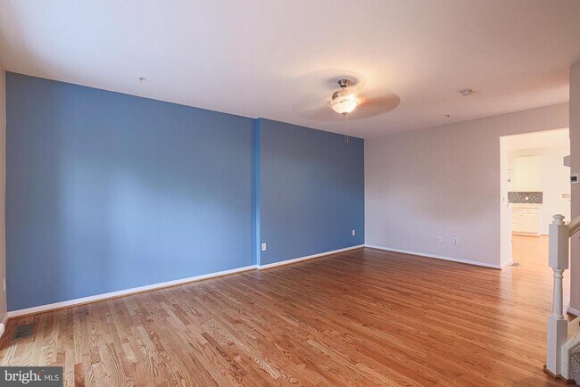 Building Photo - 9300 Summit View Way