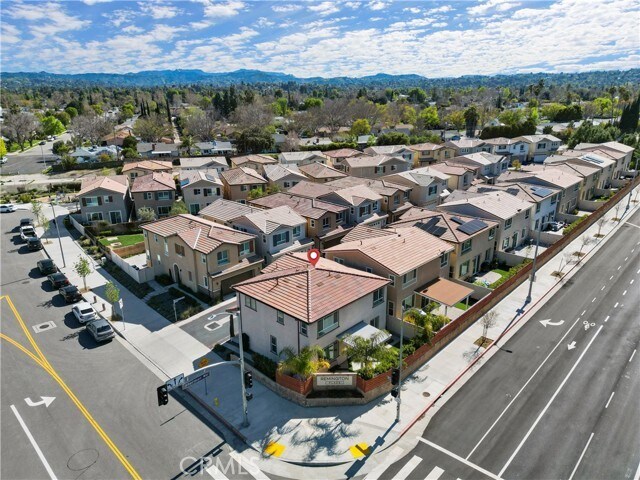 Building Photo - 23201 W Canterbury Way