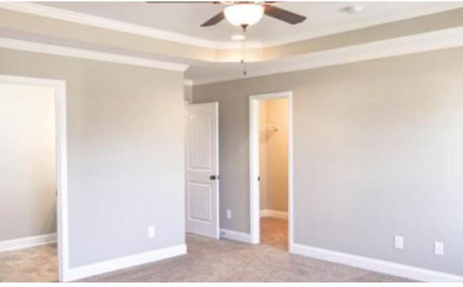Primary Photo - NEW LISTING- 4 bd/ 2.5 ba located MINUTES ...