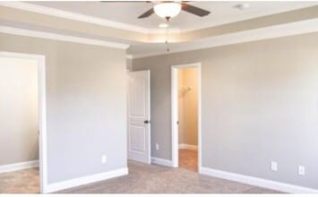 Building Photo - NEW LISTING- 4 bd/ 2.5 ba located MINUTES ...
