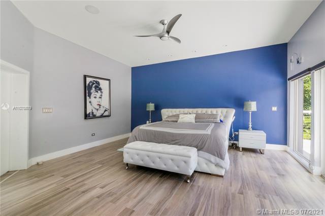 Building Photo - 8425 SW 58th St