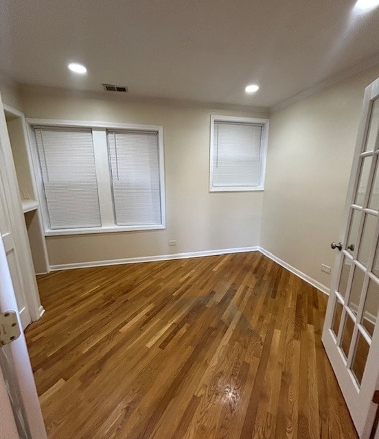 Building Photo - 2053 W Summerdale Ave