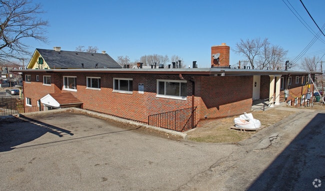 Building Photo - 2308 Wayne Ave