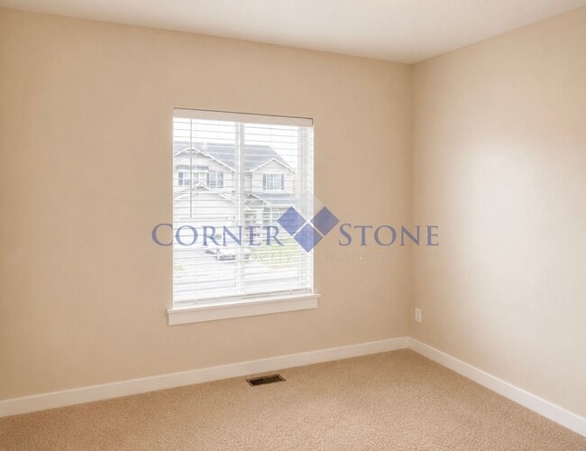 Building Photo - Amazing Home Meridian Home with Community Pool!