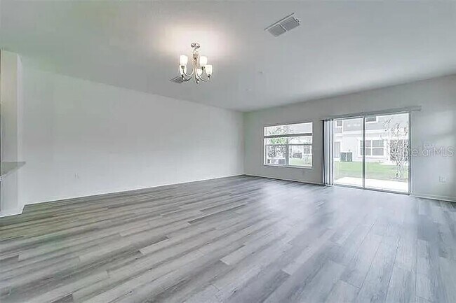 Building Photo - 2302 Carrabelle Wy