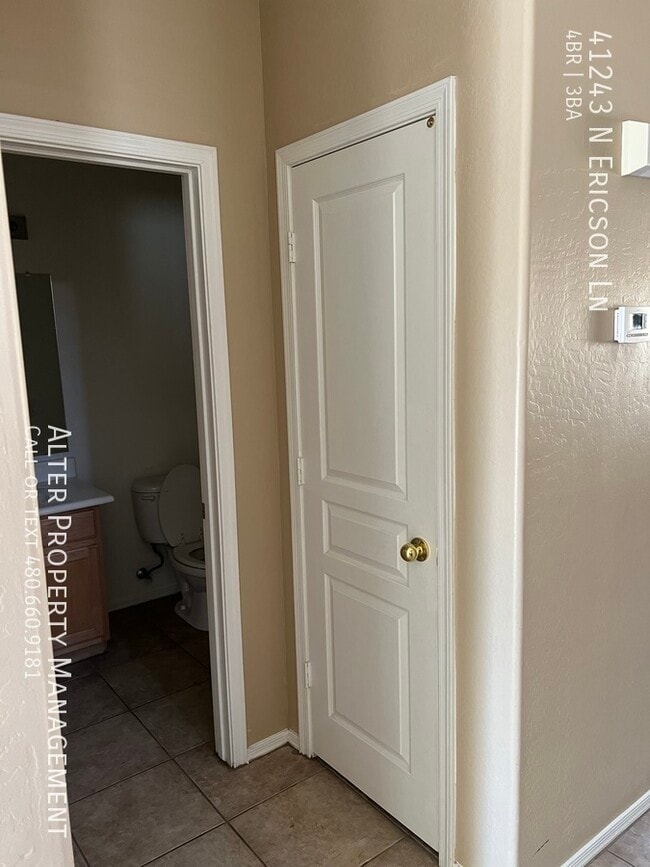 Building Photo - 41243 N Ericson Ln