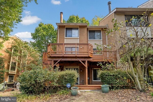 Building Photo - 2012 Swans Neck Way