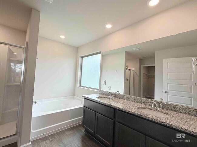Building Photo - 23976 Songbird Dr