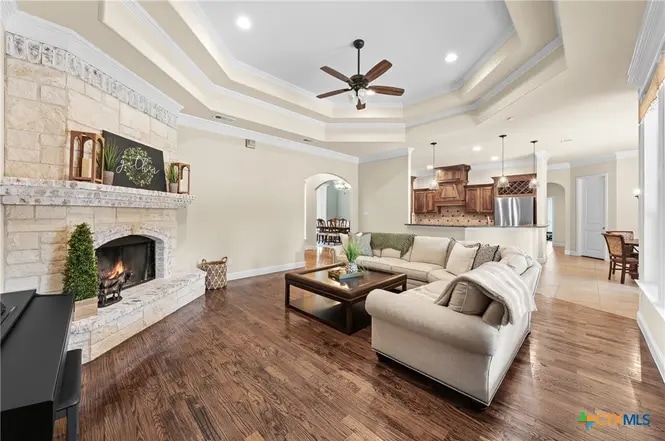 Building Photo - 2236 Allena Ln