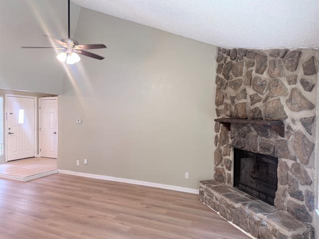 Building Photo - 2104 Sunrise Trail