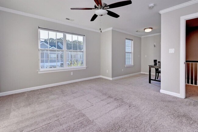 Building Photo - 107 Bicameral Ln