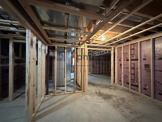 Building Photo - 1864 Westridge Dr
