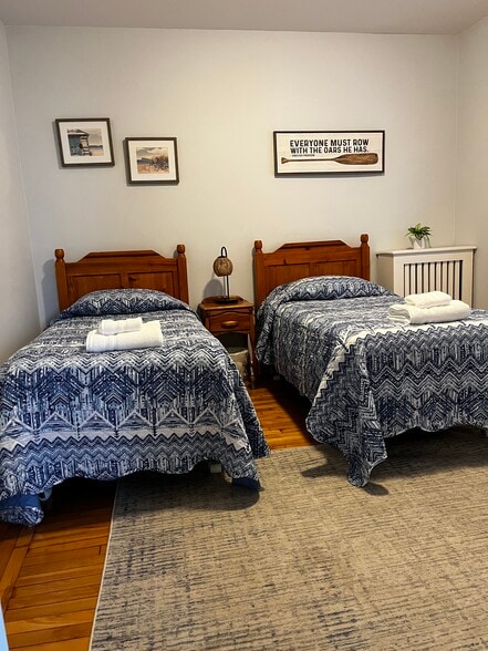 Building Photo - 32 Reedsdale St