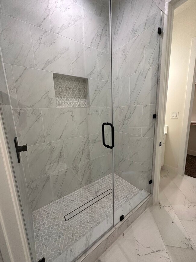 Building Photo - 4/3 Home - Mt. Pleasant Country Club